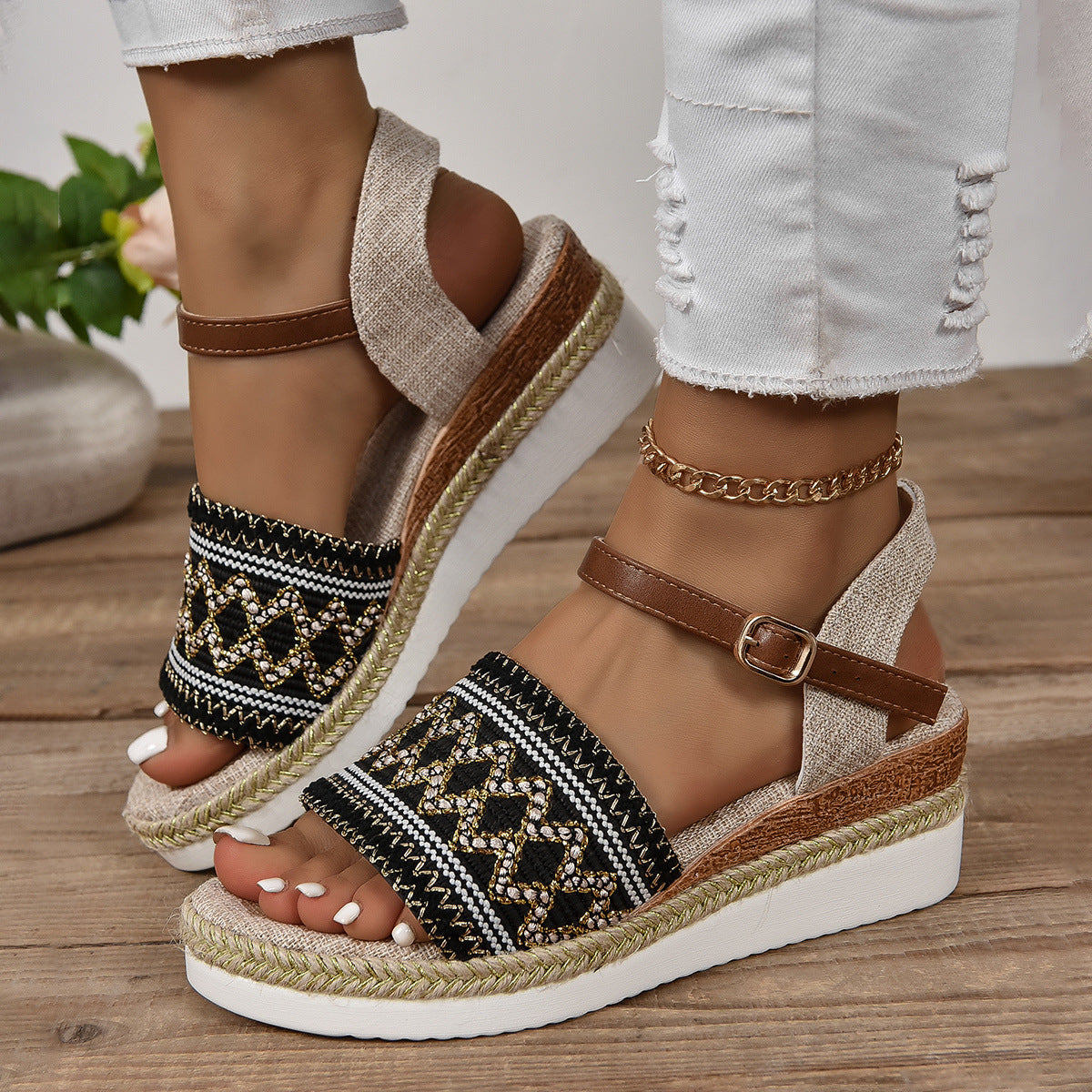 Sandalias de Cuña Hueca con Hebilla en el Tobillo | Ideales para el Verano