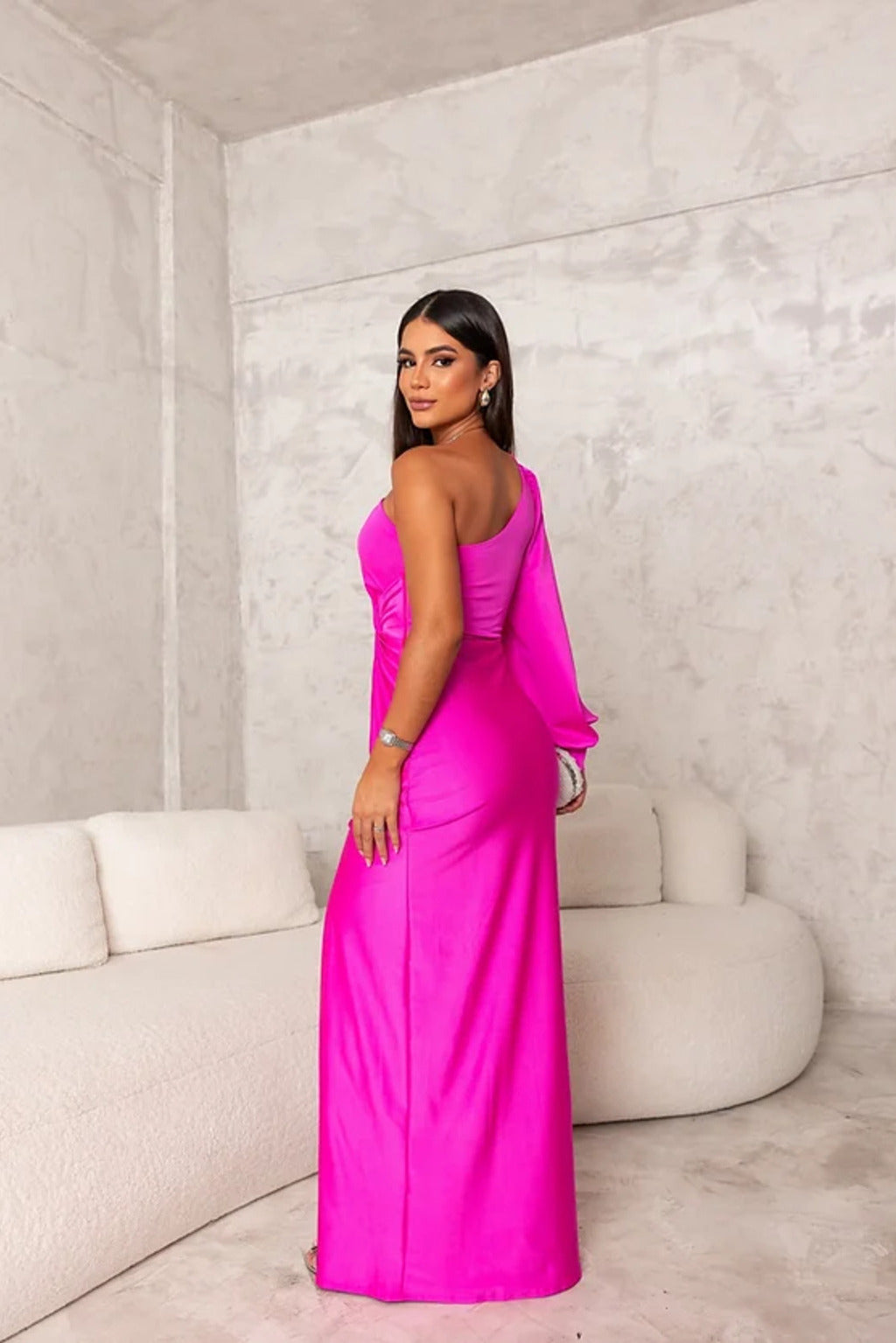 Vestido midi de satén fluido para fiestas con corte ajustado | Ideal para primavera y verano