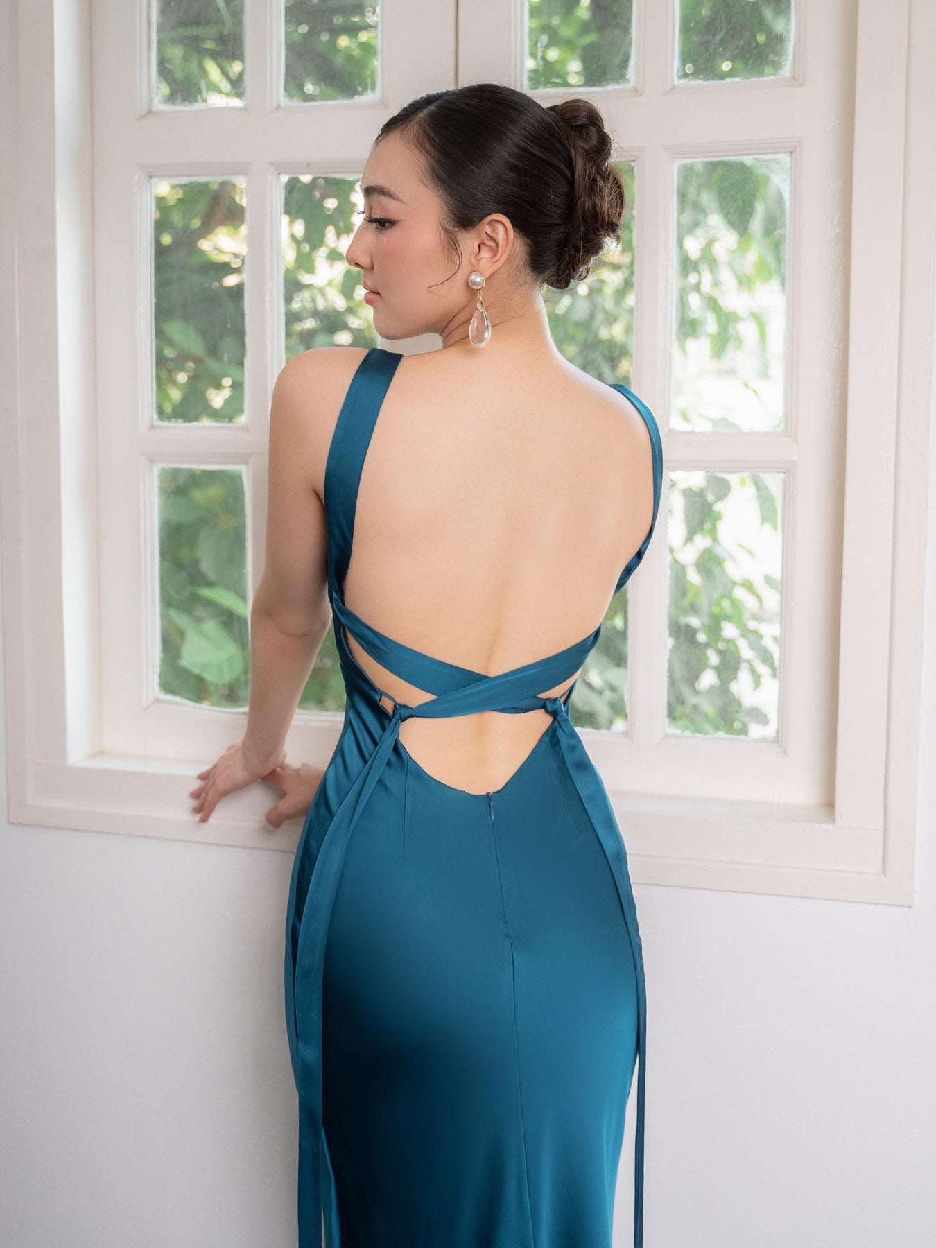 Vestido Largo Sin Espalda con Tirantes | Ideal para Primavera y Verano