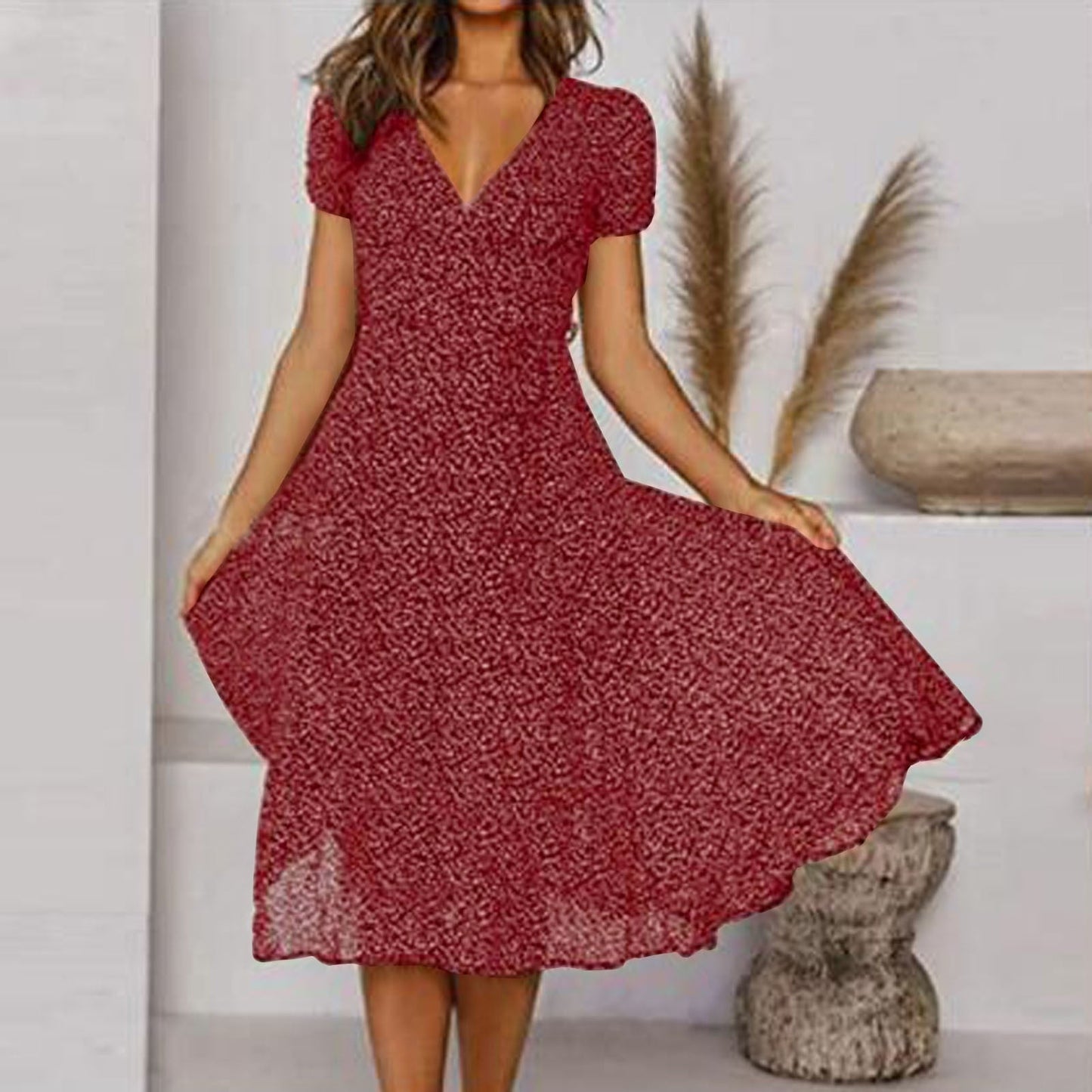 Vestido en Línea A con Escote en V y Falda Fluida | Ideal para Primavera y Verano