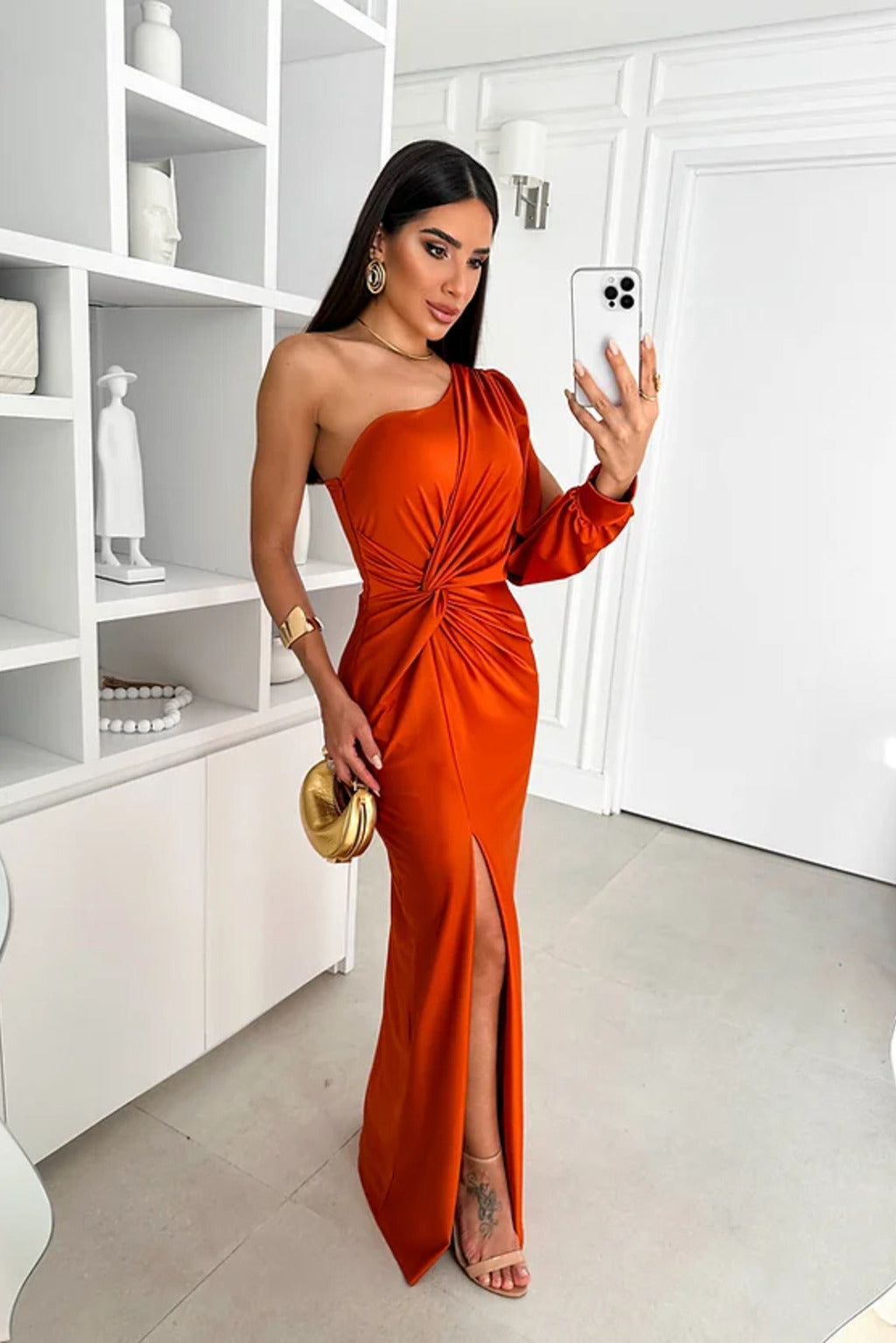 Vestido midi de satén fluido para fiestas con corte ajustado | Ideal para primavera y verano