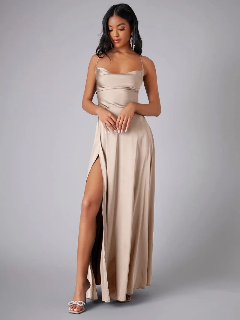Vestido Largo y Fluido con Espalda Abierta | Ideal para Primavera y Verano