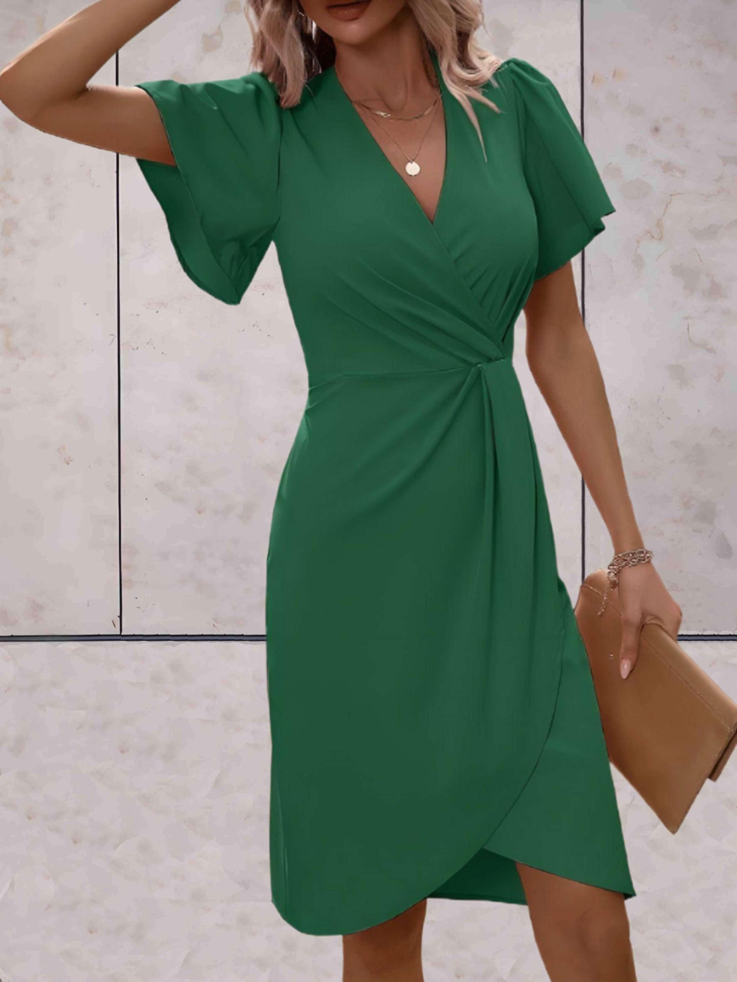 Vestido ajustado con mangas fluidas | Ideal para primavera y otoño