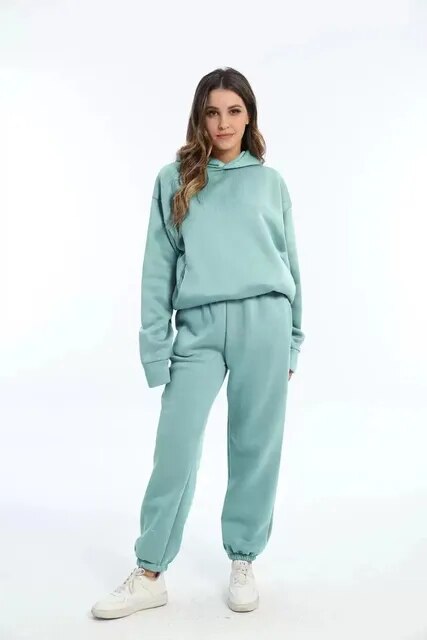 Conjunto cálido de sudadera con capucha y pantalones deportivos para mujer I Ideal para el invierno