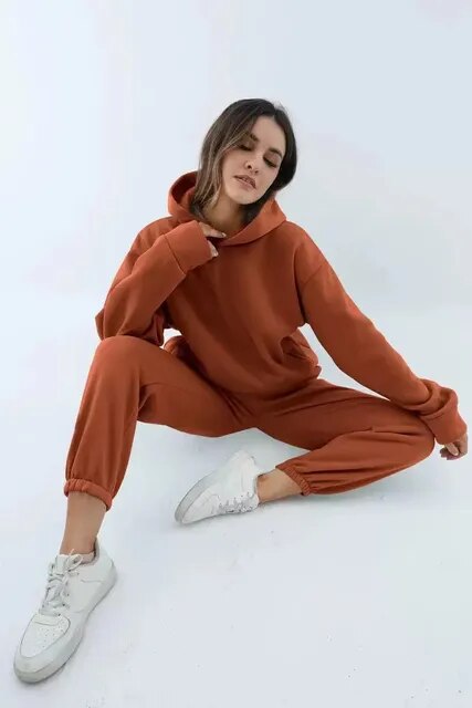 Conjunto cálido de sudadera con capucha y pantalones deportivos para mujer I Ideal para el invierno