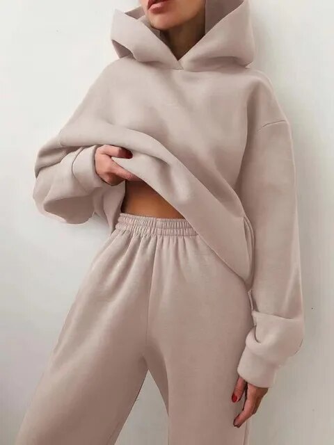 Conjunto cálido de sudadera con capucha y pantalones deportivos para mujer I Ideal para el invierno