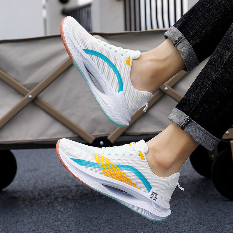 Zapatillas Flyknit de Caña Alta con Tacón de Cuña | Ideales para el Verano