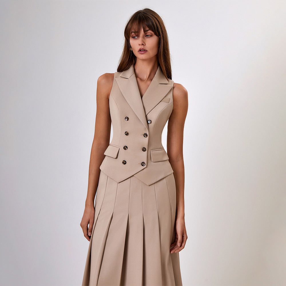 Conjunto de Dos Piezas con Chaleco sin Mangas y Vestido Plisado | Ideal para el Verano