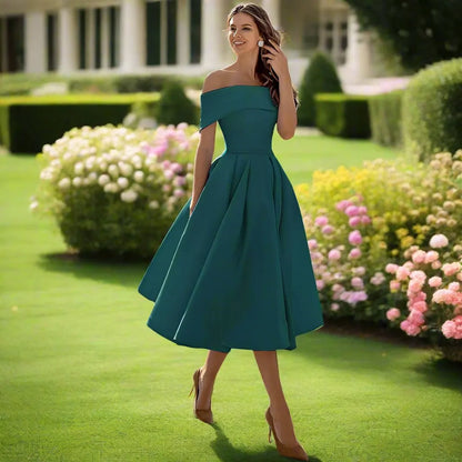 Vestido Midi de Satén sin Tirantes con Ajuste Fluido | Ideal para el Verano