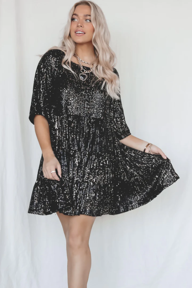 Vestido Mini Babydoll con Escamas en Capas | Ideal para Fiestas de Verano