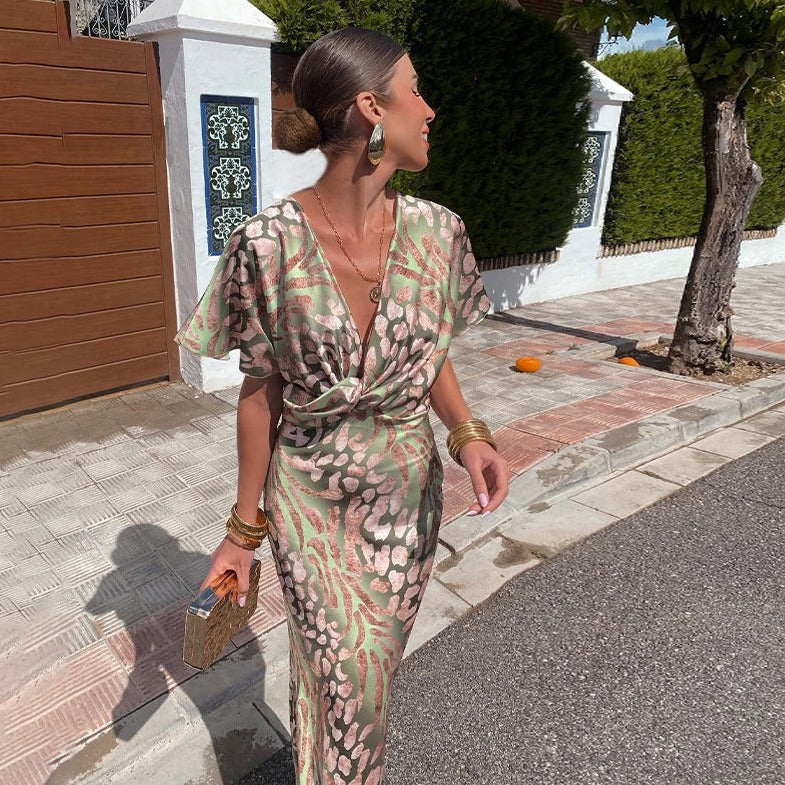 Vestido Largo Wrap con Escote en V Pronunciado y Falda Fluida | Ideal para Verano