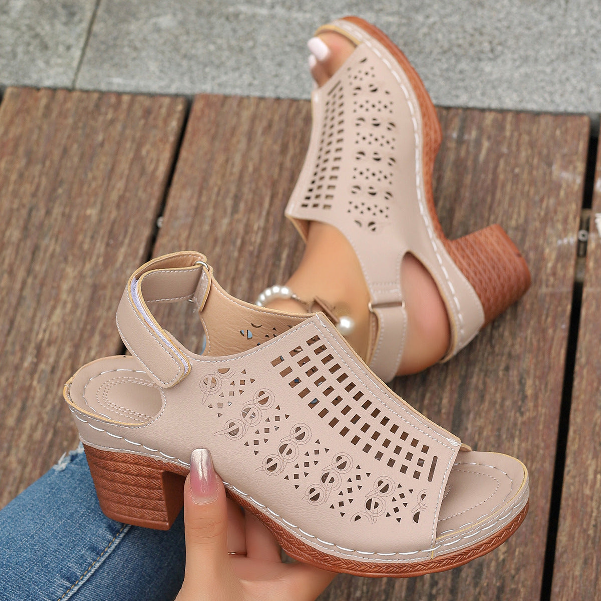 Sandalias Abiertas Huecas con Correa de Velcro | Ideales para el Verano