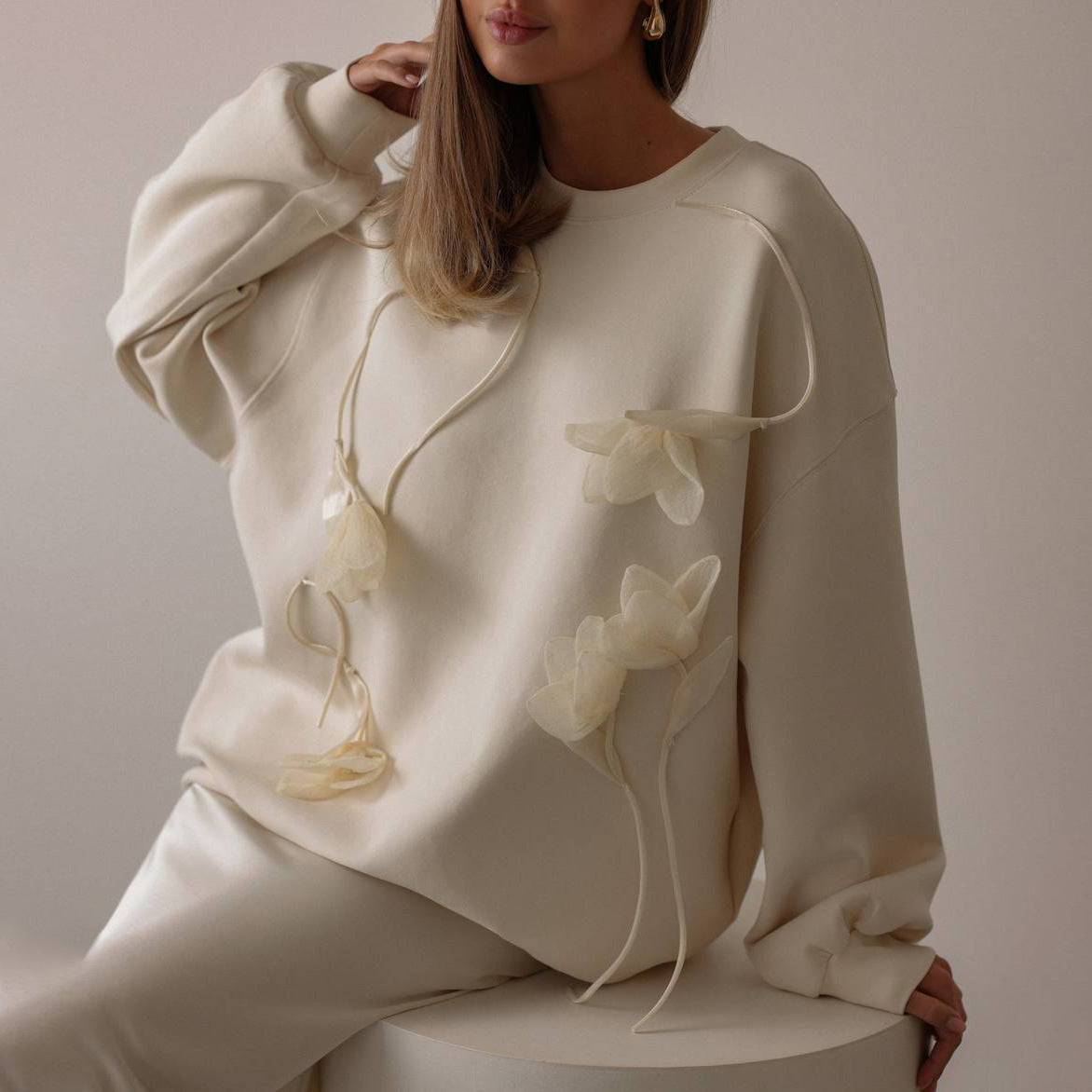 Suéter Holgado Jacquard Floral | Ideal para Primavera y Otoño