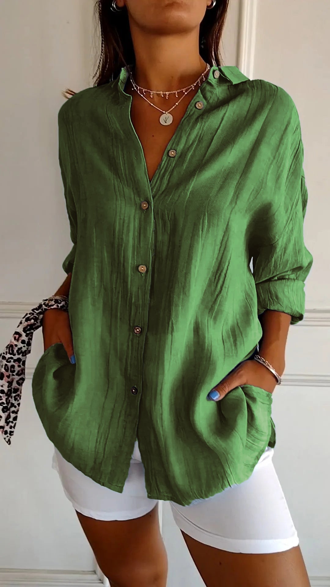 Camisa de Manga Larga Plisada con Corte Estructurado | Ideal para Primavera y Otoño
