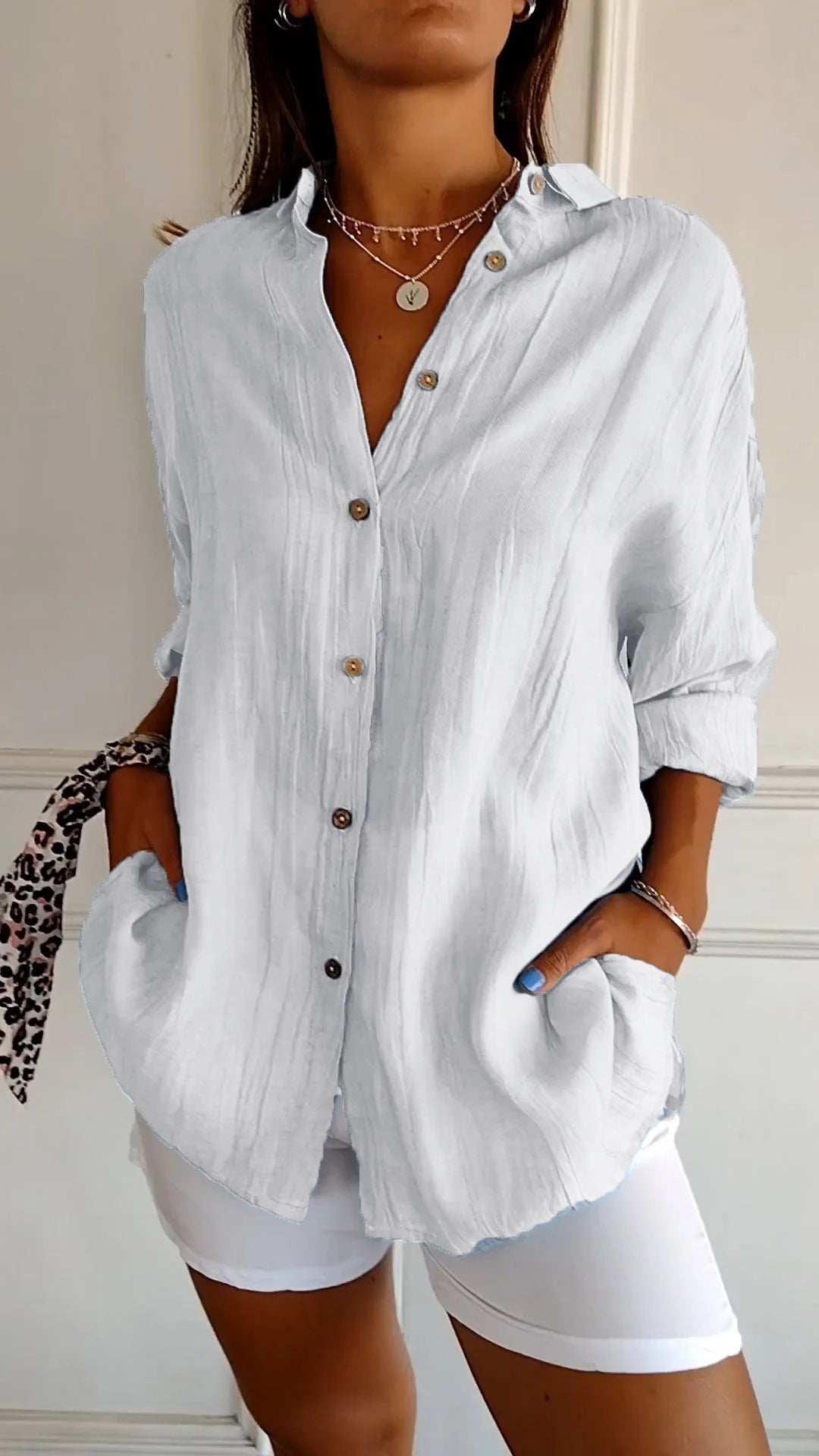 Camisa de Manga Larga Plisada con Corte Estructurado | Ideal para Primavera y Otoño