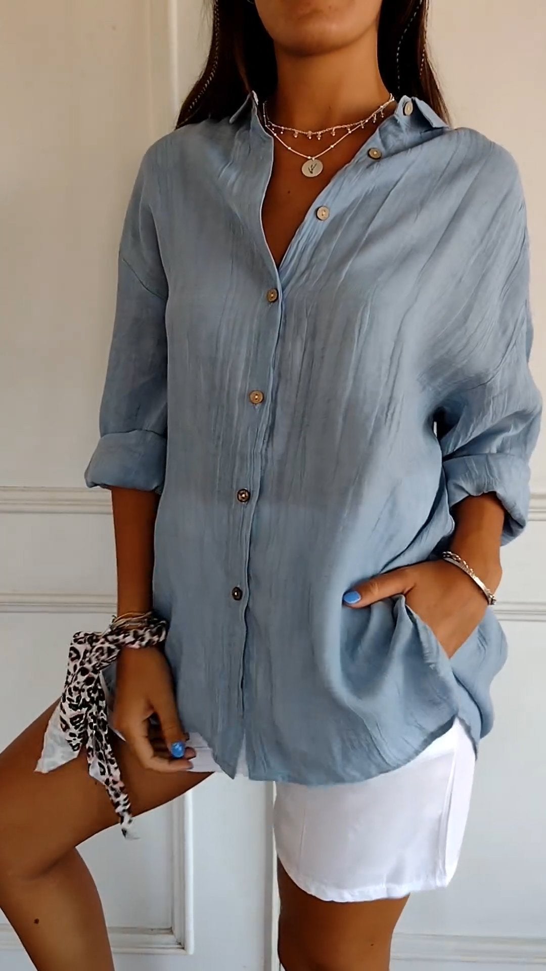 Camisa de Manga Larga Plisada con Corte Estructurado | Ideal para Primavera y Otoño