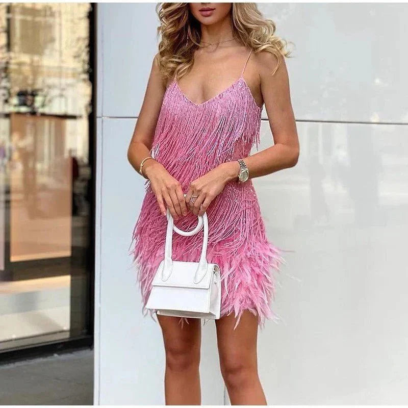 Vestido de Cóctel con Lentejuelas y Ribete de Plumas | Ideal para Todas las Estaciones