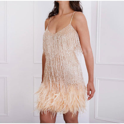 Vestido de Cóctel con Lentejuelas y Ribete de Plumas | Ideal para Todas las Estaciones