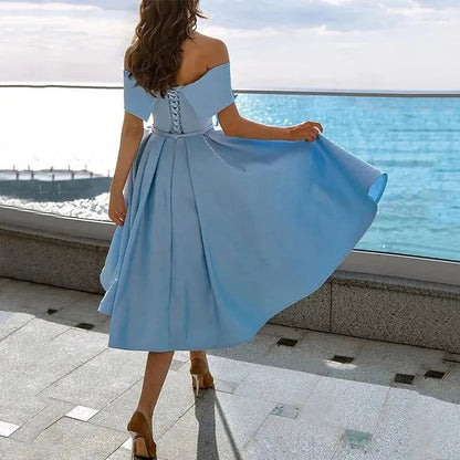 Vestido Midi de Satén sin Tirantes con Ajuste Fluido | Ideal para el Verano