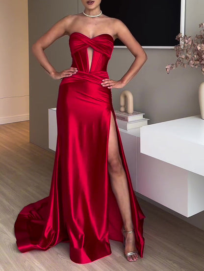 Vestido Largo de Noche Sin Tirantes con Abertura Alta – Ideal para Otoño e Invierno
