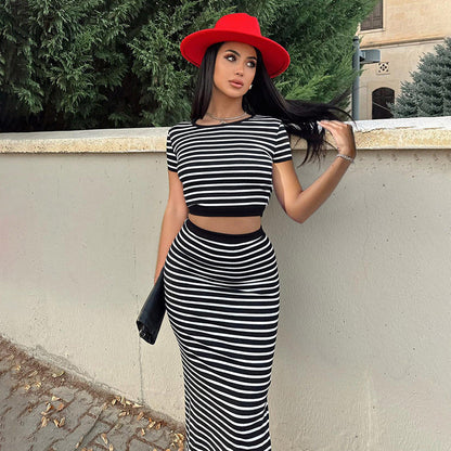 Conjunto de Top Sin Espalda de Manga Corta a Rayas y Falda Larga | Ideal para Primavera y Verano