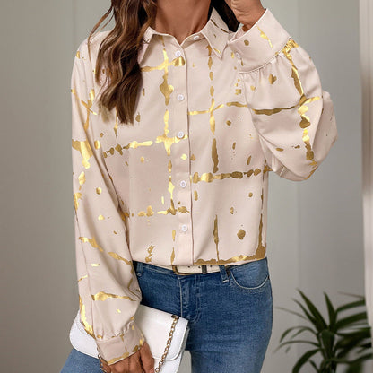 Camisa Larga con Solapas y Detalles Geométricos Bronceados – Ideal para Otoño e Invierno