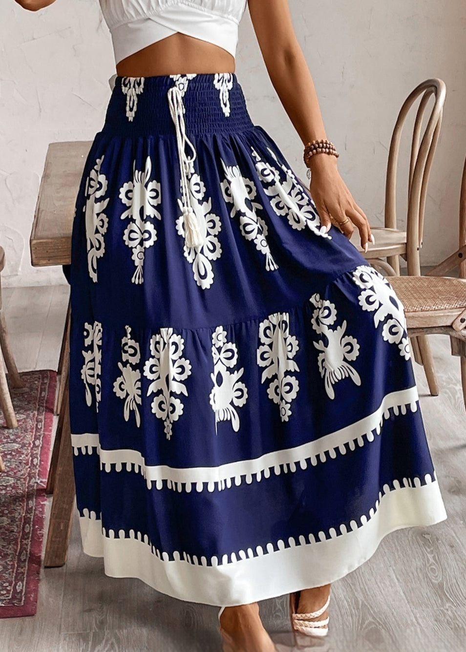Falda con Estampado Geométrico y Cinturón Fruncido | Ideal para el Verano