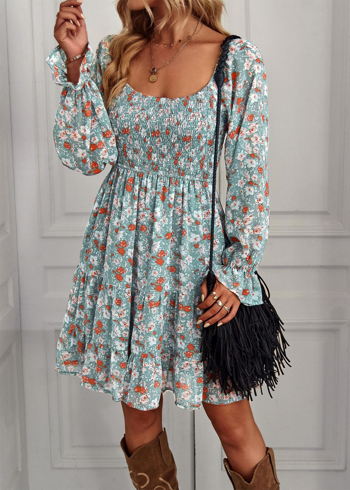 Vestido Midi Floral con Mangas con Volantes y Escote en U | Ideal para la Primavera y el Verano