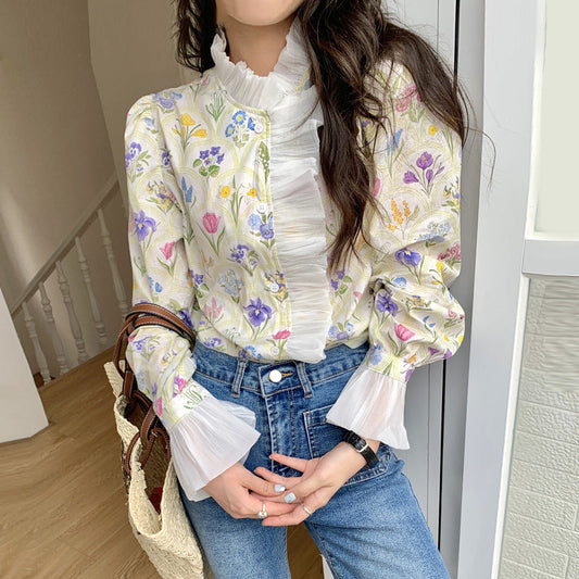 Blusa de Cuello Alto con Aplicaciones de Patchwork y Mangas Acampanadas | Ideal para Otoño
