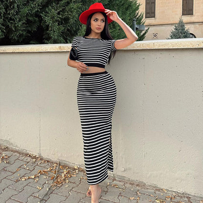 Conjunto de Top Sin Espalda de Manga Corta a Rayas y Falda Larga | Ideal para Primavera y Verano