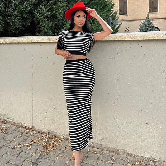 Conjunto de Top Sin Espalda de Manga Corta a Rayas y Falda Larga | Ideal para Primavera y Verano