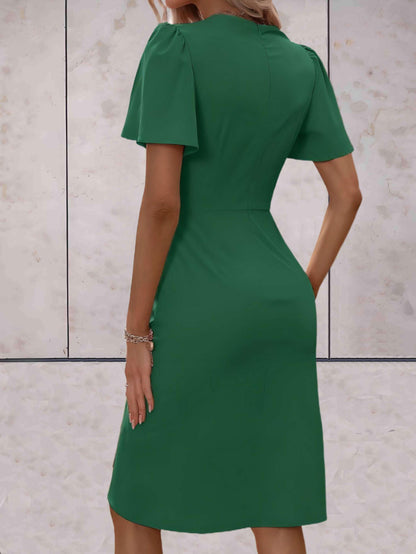 Vestido ajustado con mangas fluidas | Ideal para primavera y otoño