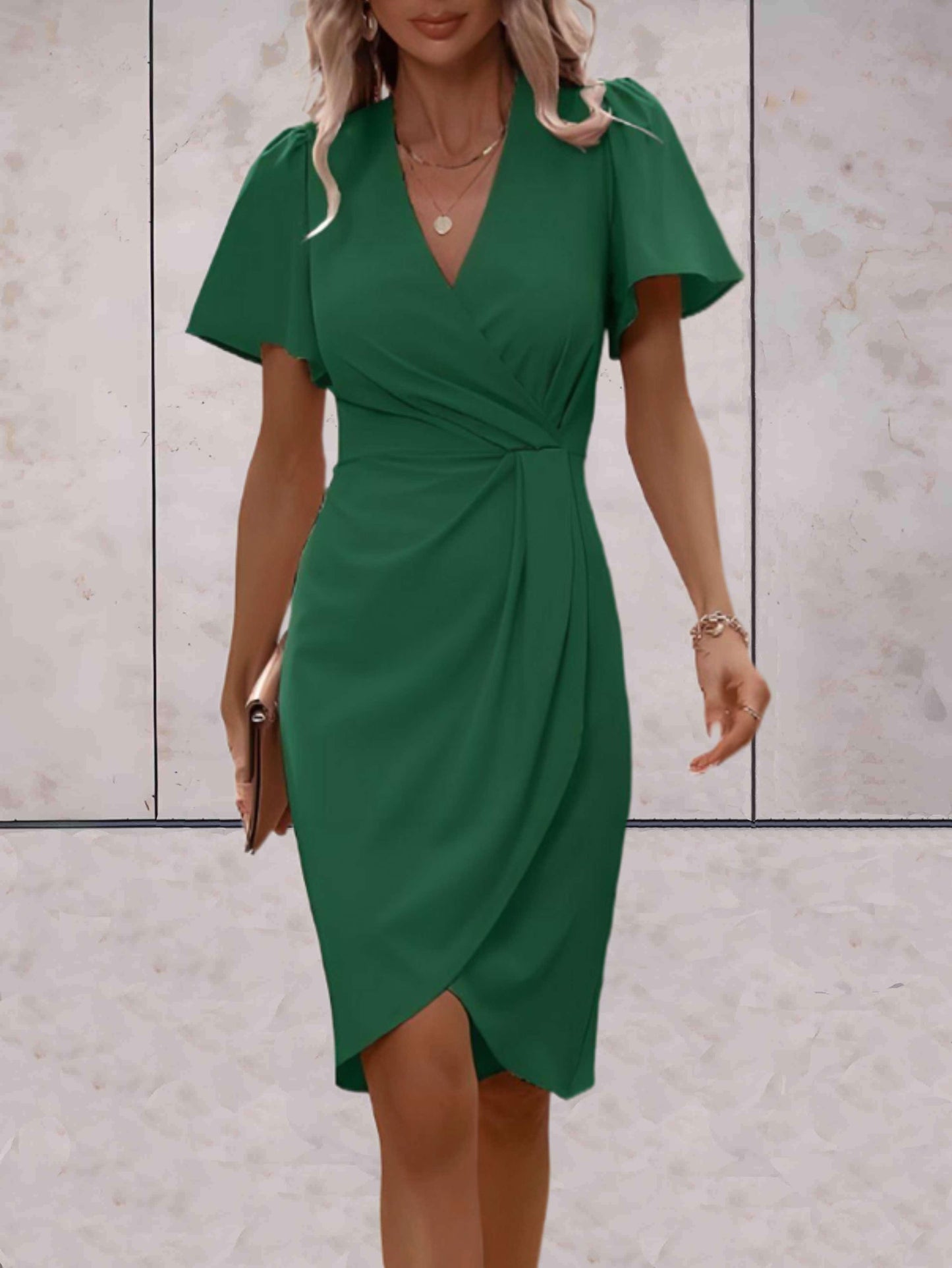 Vestido ajustado con mangas fluidas | Ideal para primavera y otoño