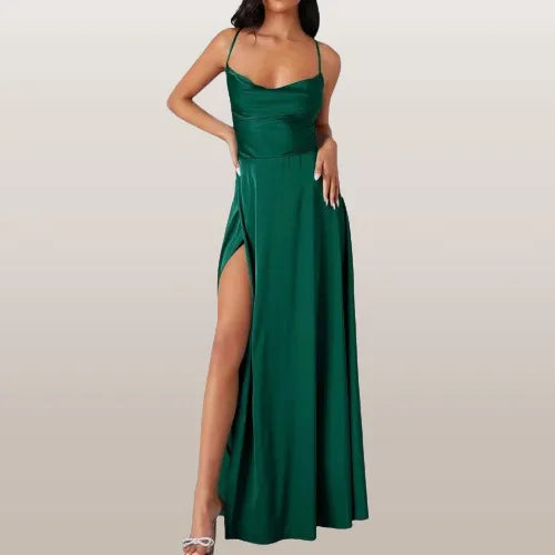 Vestido Largo de Seda sin Mangas con Diseño Fluido | Ideal para Primavera y Verano