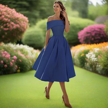 Vestido Midi de Satén sin Tirantes con Ajuste Fluido | Ideal para el Verano