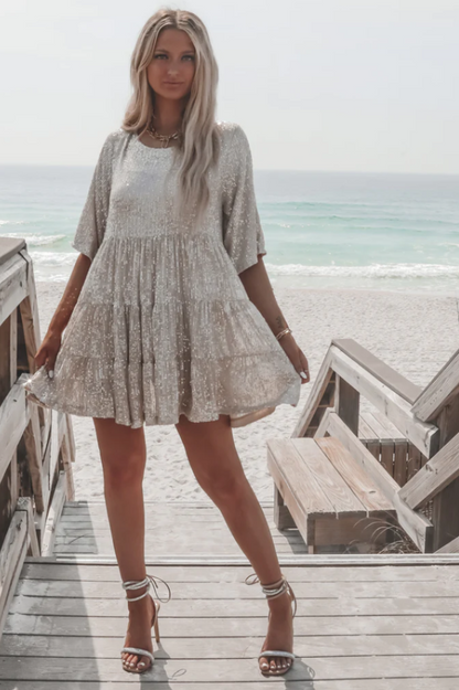 Vestido Mini Babydoll con Escamas en Capas | Ideal para Fiestas de Verano