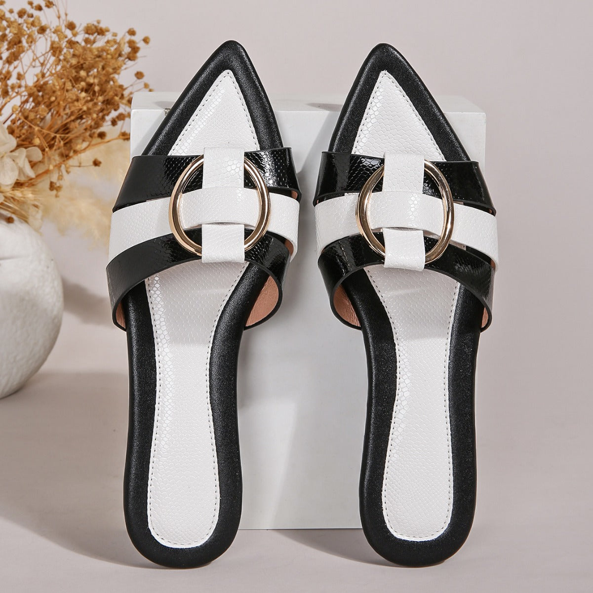 Chanclas Planas de Piel PU para Mujer con Diseño de Punta Abierta | Ideales para el Verano